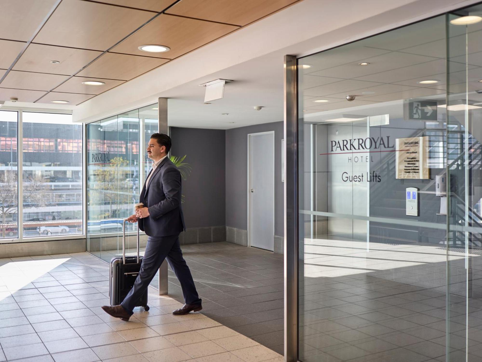 Hotel Parkroyal Melbourne Airport 4*